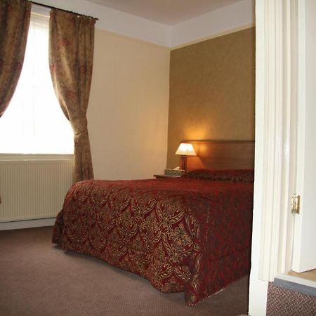 The Swan Hotel East Ilsley Room photo